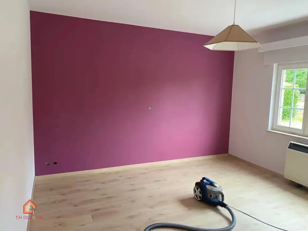 chantier-peinture-en-cours-eghezee